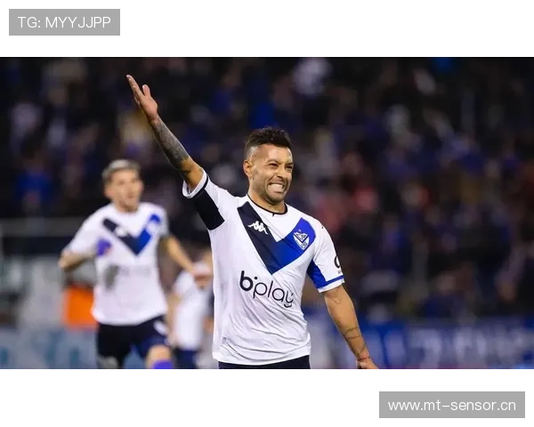 解放者杯最佳射手争夺激烈，多位前锋本赛季表现稳健