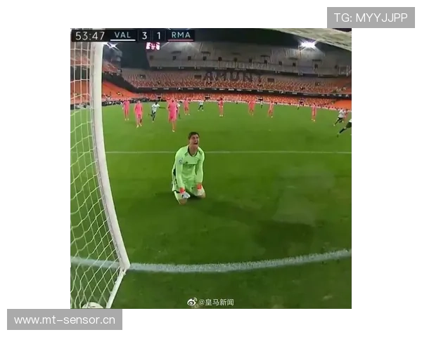 库尔图瓦：禁区统治与高球处理构筑的防守安全堡垒