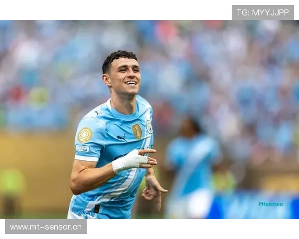 福登：伪边锋内收成为中场连接器的战术关键